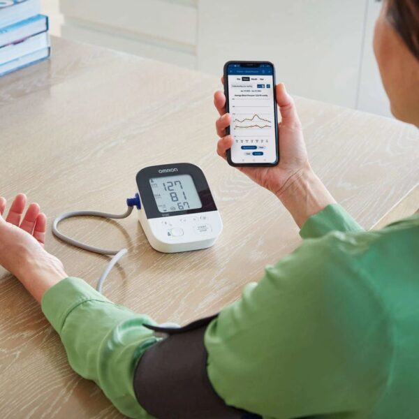 Omron M4 Intelli IT Automatic Upper Arm Blood Pressure Monitor
